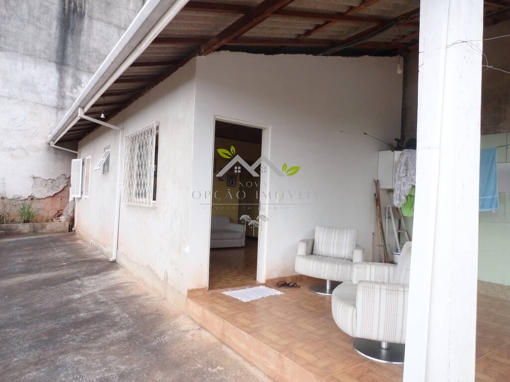 Casa à venda com 1 quarto, 85m² - Foto 1