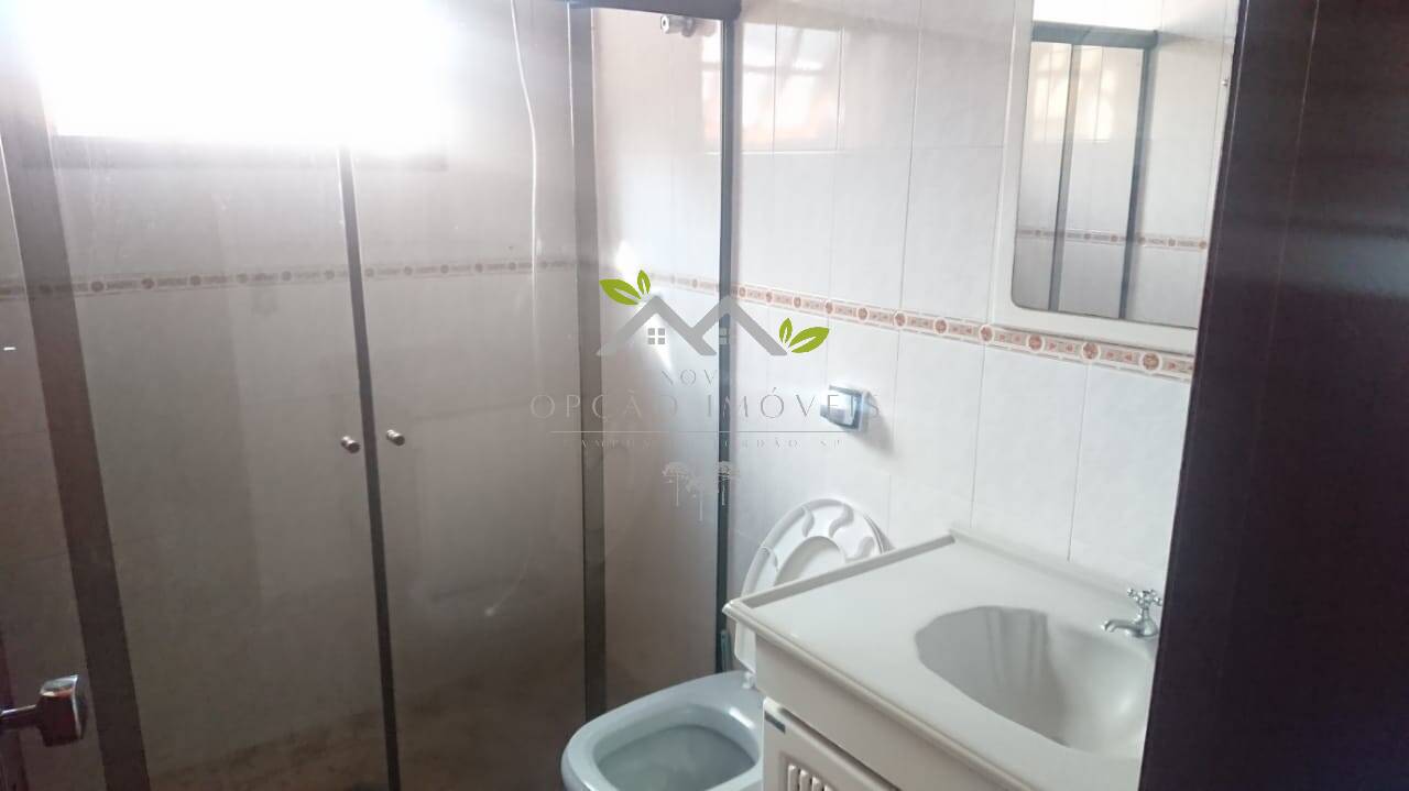 Casa à venda com 4 quartos, 200m² - Foto 15