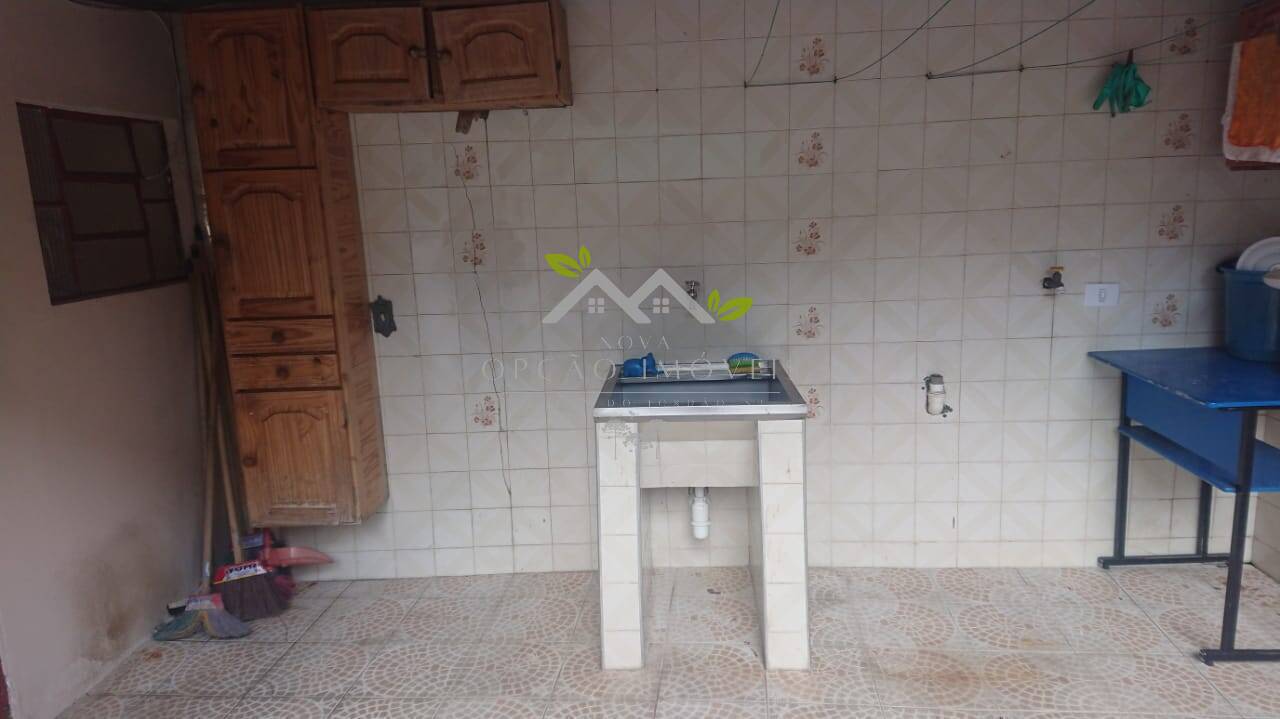 Casa à venda com 4 quartos, 200m² - Foto 17