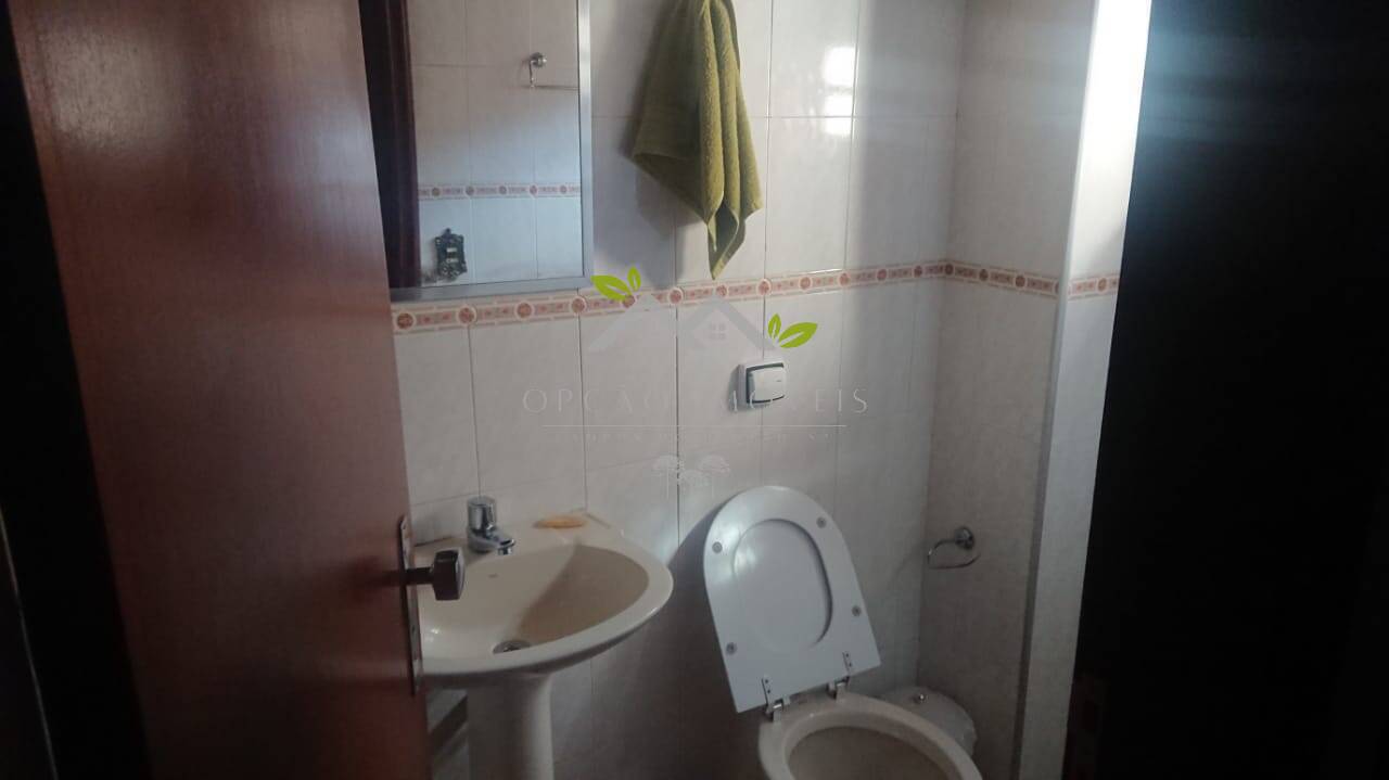 Casa à venda com 4 quartos, 200m² - Foto 16