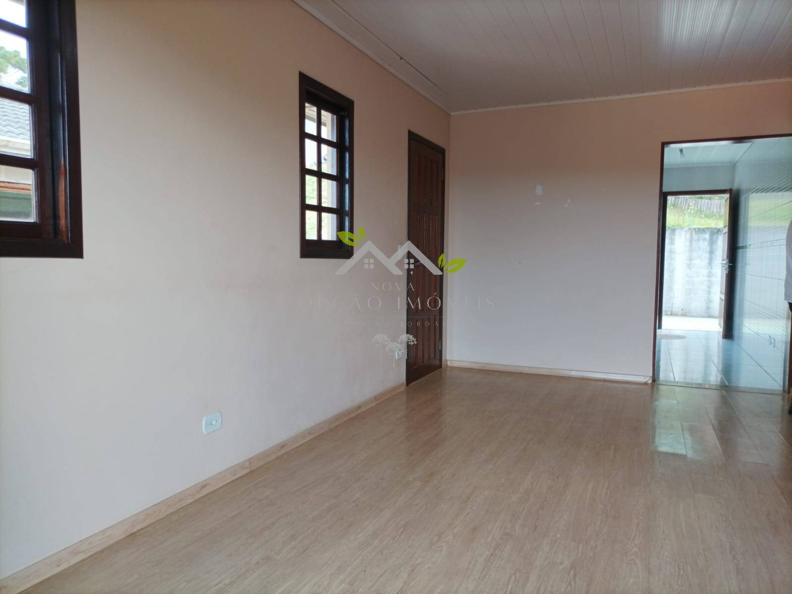 Casa à venda com 2 quartos, 106m² - Foto 4