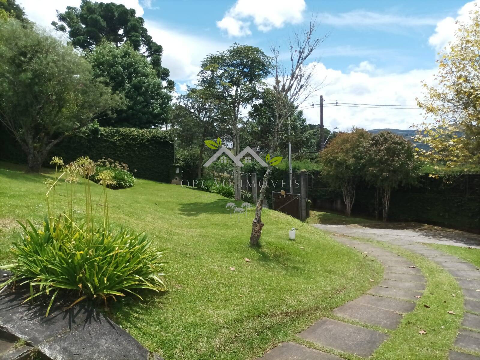 Casa à venda com 4 quartos, 200m² - Foto 15