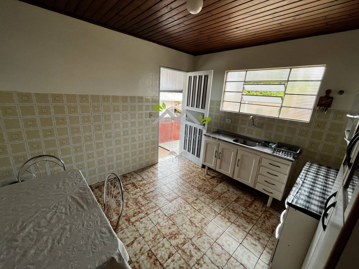 Casa à venda com 2 quartos, 250m² - Foto 5