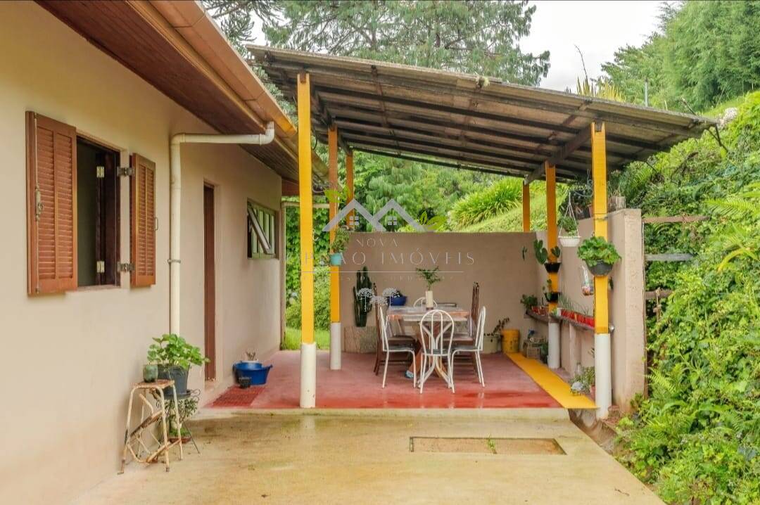 Casa à venda com 4 quartos, 200m² - Foto 16