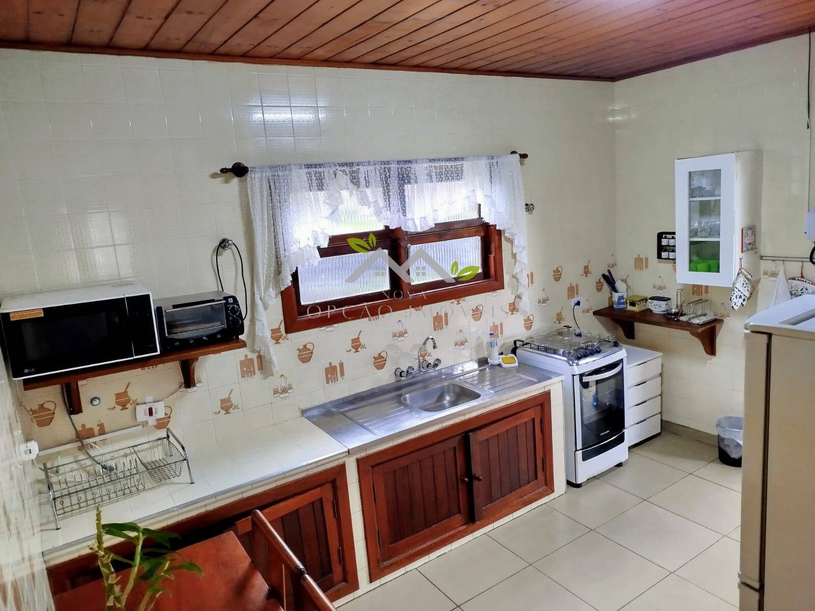 Casa à venda com 4 quartos, 300m² - Foto 16