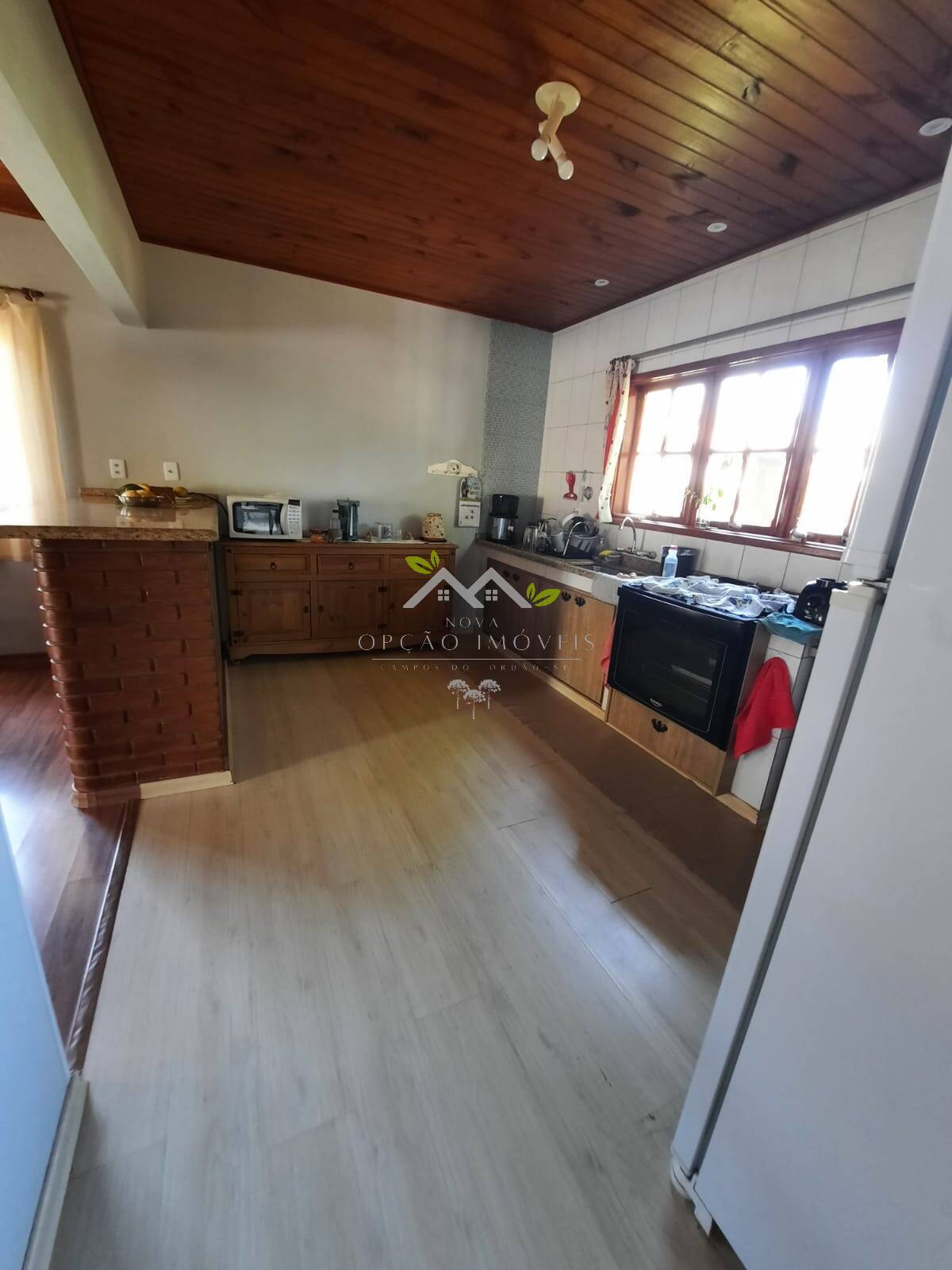 Casa à venda com 5 quartos, 212m² - Foto 12