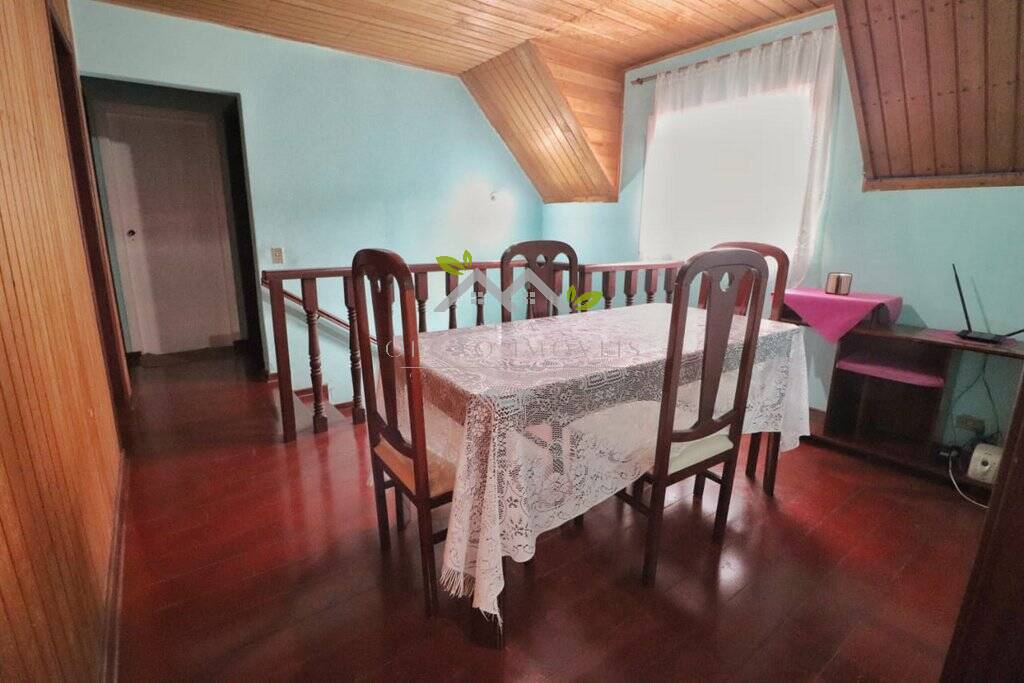 Casa à venda e aluguel com 6 quartos, 184m² - Foto 21