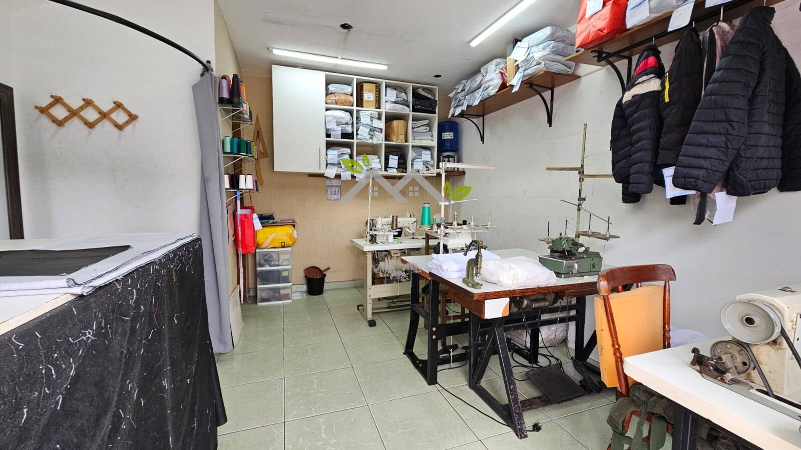 Casa à venda com 4 quartos, 361m² - Foto 3