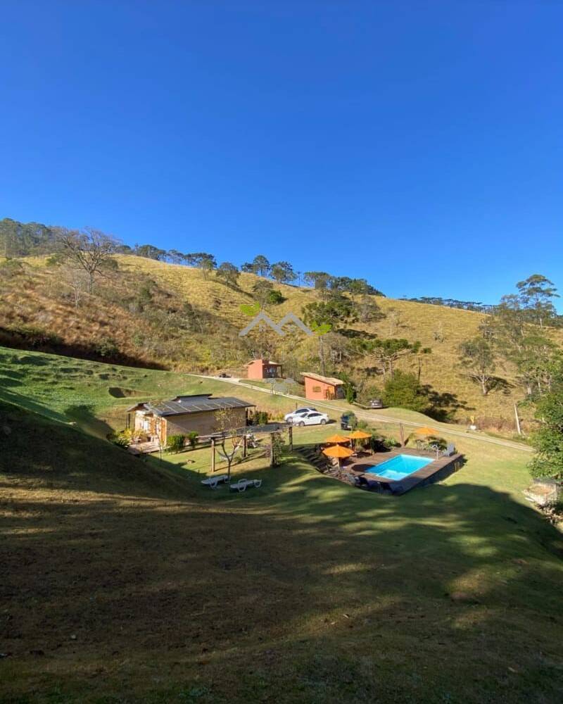 Fazenda à venda com 7 quartos, 500m² - Foto 1