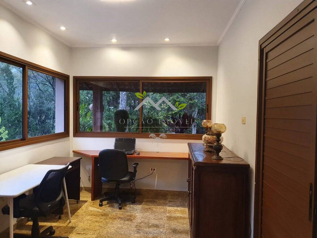 Casa à venda e aluguel com 3 quartos, 272m² - Foto 19