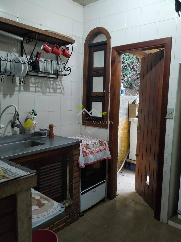 Casa à venda com 2 quartos, 280m² - Foto 13