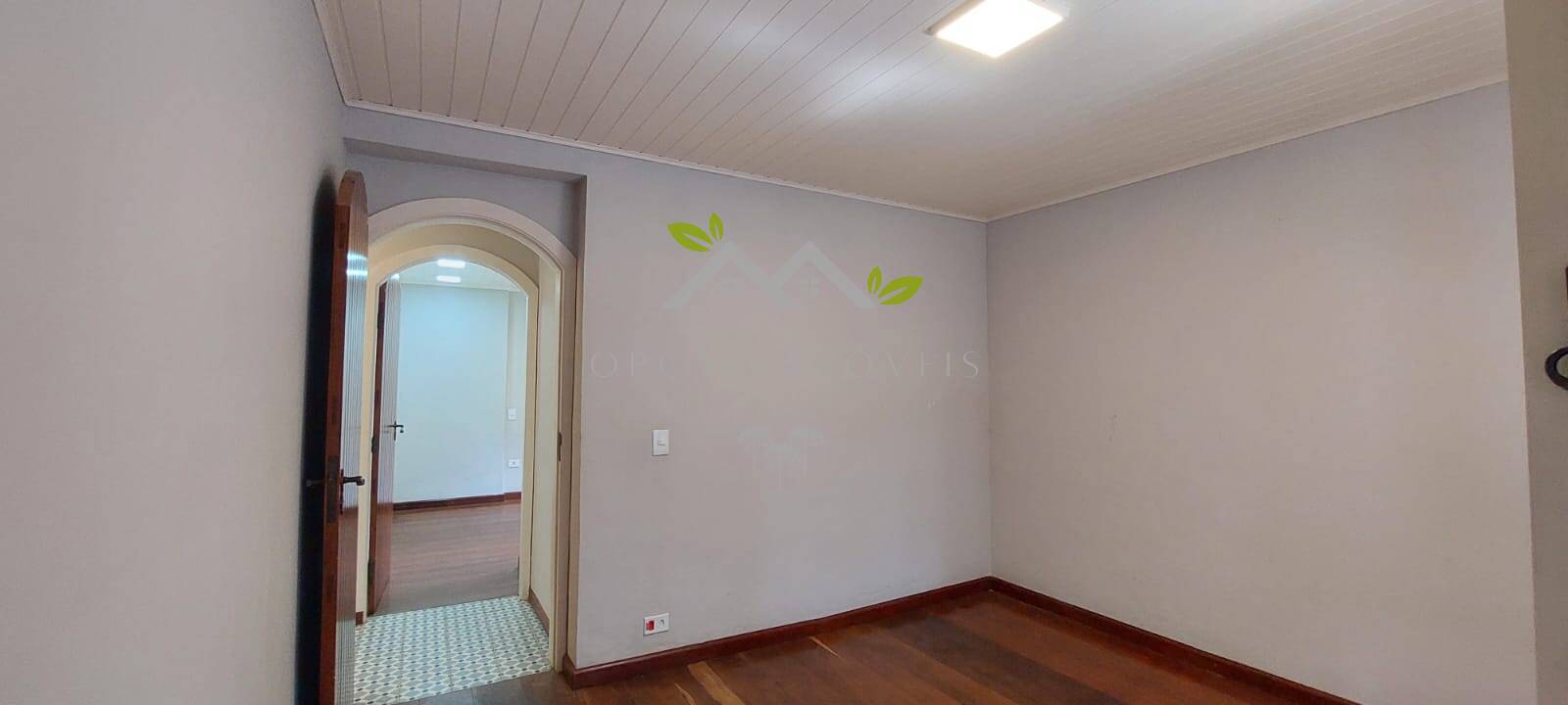 Casa à venda com 3 quartos, 258m² - Foto 26