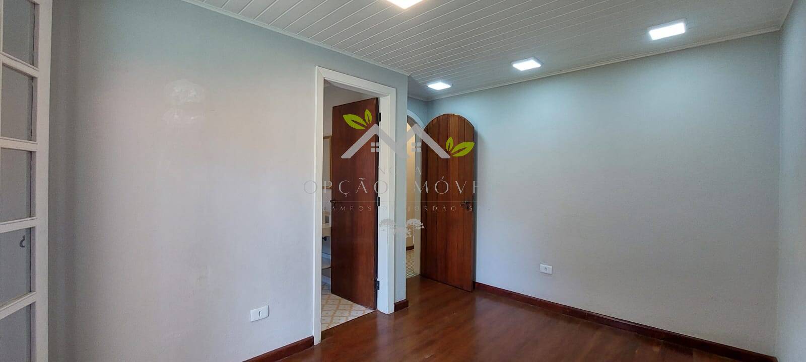 Casa à venda com 3 quartos, 258m² - Foto 34