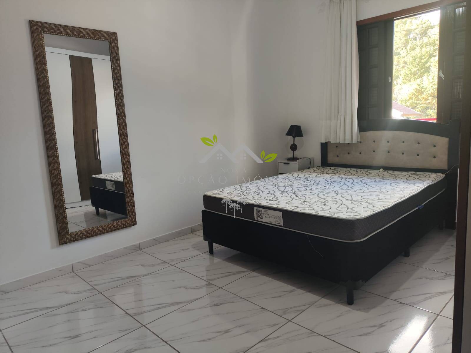 Casa à venda com 2 quartos, 210m² - Foto 7